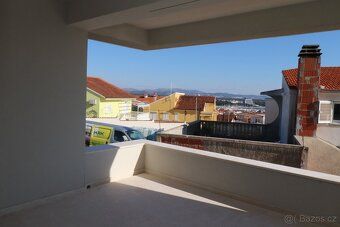 HR-reality ponúka na predaj 3-izbový apartmán s dvorom a pan