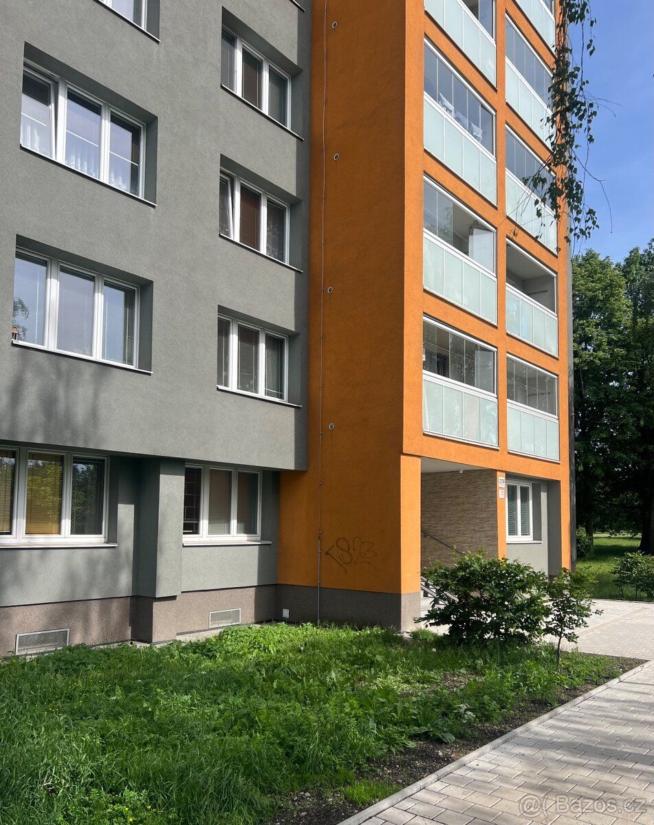 Hezký nově zrekonstruovaný byt s lodžii v Karviné Mizerově. 