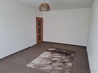 Pronájem bytu 3+1 s balkonem, 74 m², Plzeň – Košutka
Nabízím