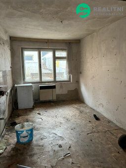 Hledáte startovací rodinné bydlení, které kombinuje klid ven
