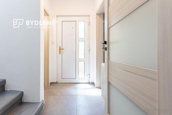 Ve výhradním zastoupení majitele Vám nabízím k prodeji rodin