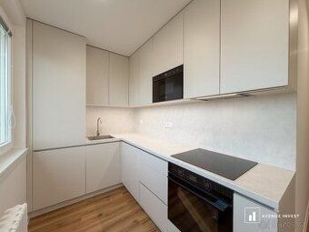 Prodám byt ve Zlíně-Malenovicích, jedná se o byt 2+1 (52m2) 