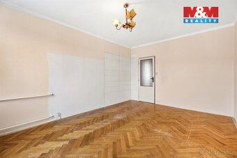 Nabízíme k prodeji byt 3+1 o výměře 76 m² v klidné části Vel