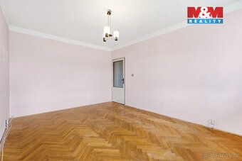 Nabízíme k prodeji byt 3+1 o výměře 76 m² v klidné části Vel