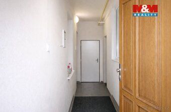 Podnájem cihlového kancelářského prostoru v Plzni. Nabízíme 