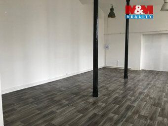 Nabízíme k pronájmu atraktivní komerční prostor 150 m² v Bra