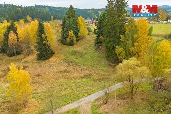 Nabízíme k prodeji unikátní pozemek o rozloze 802 m², nacház
