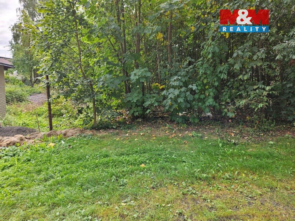 Nabízíme k prodeji krásnou zahradu o rozloze 228 m², situova