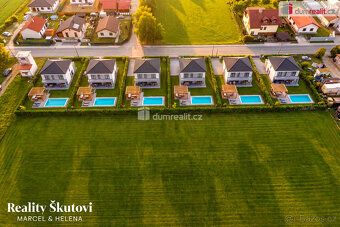 , Nabízíme k prodeji stavební pozemky v obci Bezděkov u Pard