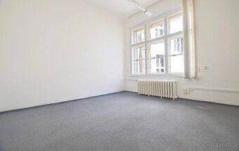 Jedná se o reprezentativní kancelářské prostory v samotném s