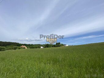 Nabízím k prodeji krásný, stavební pozemek, určený k výstavb