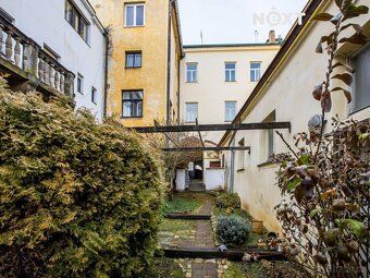 Nabízíme k prodeji prostorný byt o celkové ploše 100 m², kte