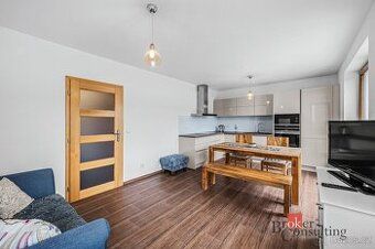 Nabízím pronájem bytu, který bude volný od 8/2026 o dispozic