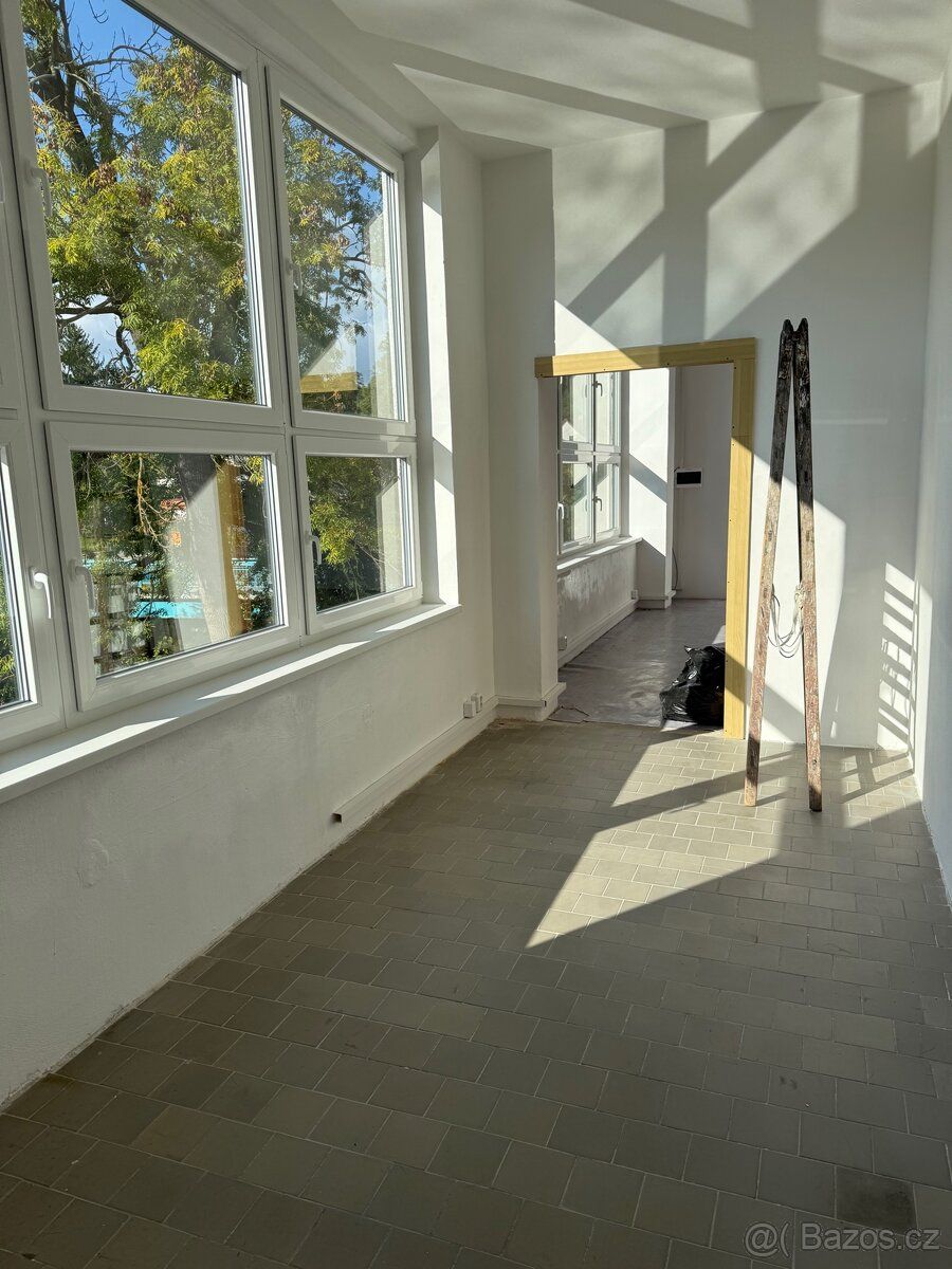 Nabízím kancelářské prostory k pronájmu, centrum Trebechovic