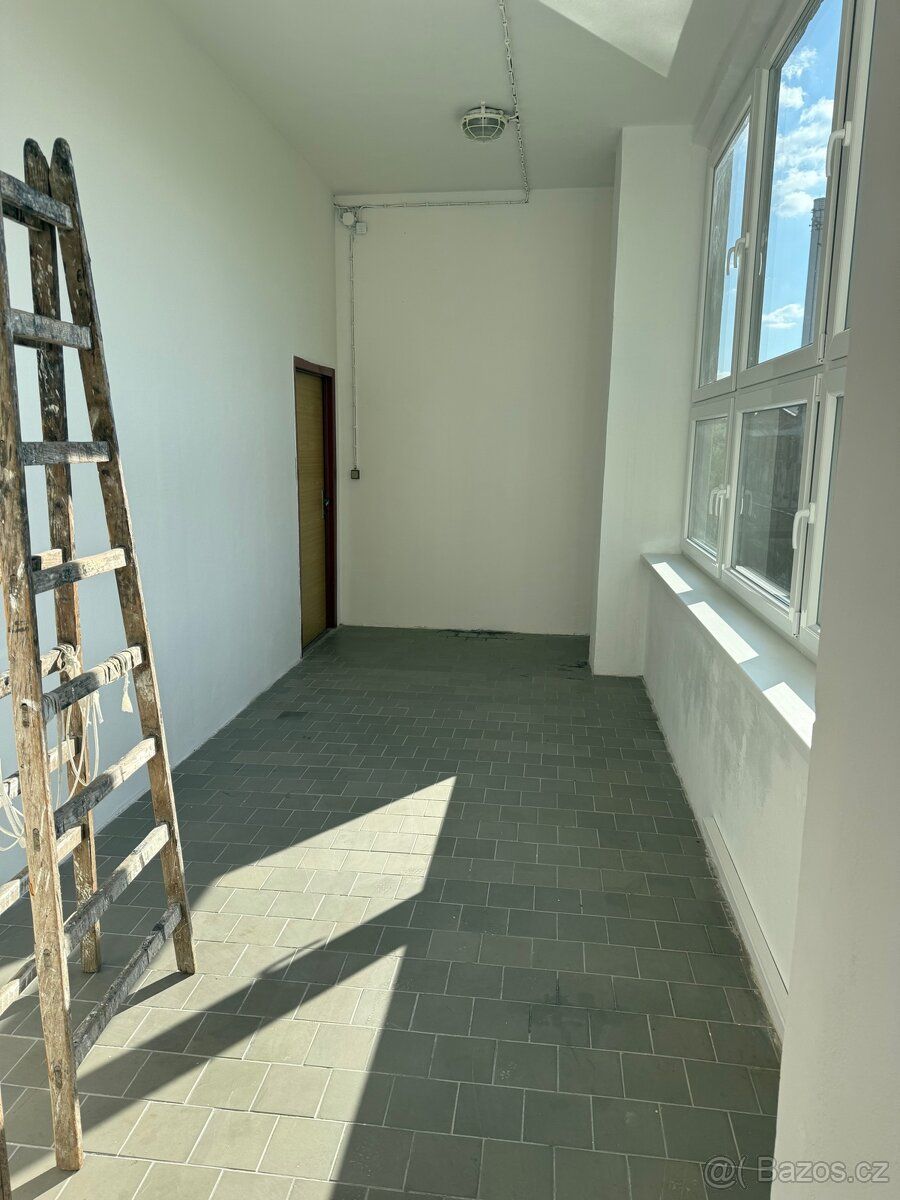 Nabízím kancelářské prostory k pronájmu, centrum Trebechovic