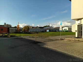 Nabízím k pronájmu komerční prostory v Pelhřimově. 147 m2 s 