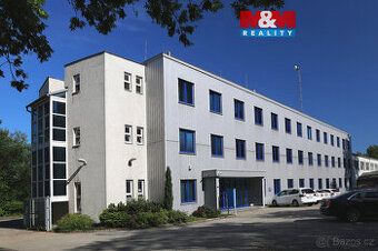 V zastoupení majitele Vám nabízíme k pronájmu atraktivní skl