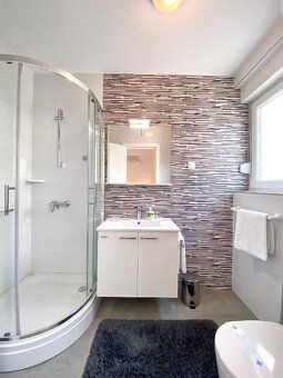 Krásny 4 izbový mezonetový apartmán s troma terasami a víriv