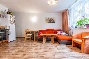 Nabízíme k dlouhodobému pronájmu příjemný a prakticky řešený
