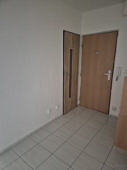 Nabízím k pronájmu byt 2+1 , Děčín-Letná, ulice Školní. Byt 