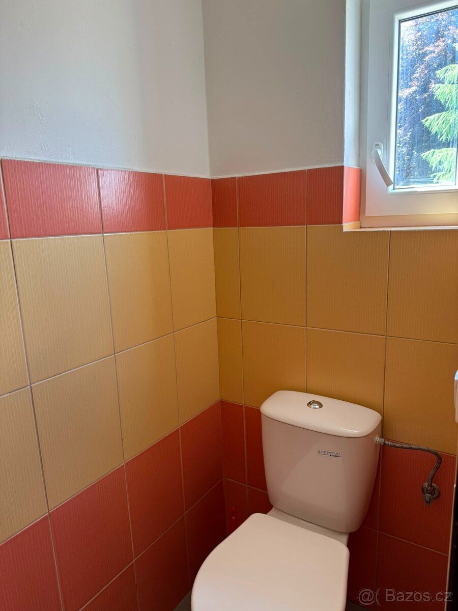 Pronajímáme pokoje na ubytovně ve městě Žamberk, ul. Zeměděl