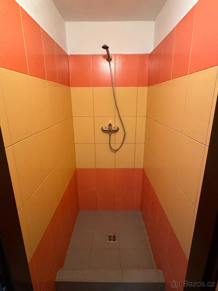 Pronajímáme pokoje na ubytovně ve městě Žamberk, ul. Zeměděl