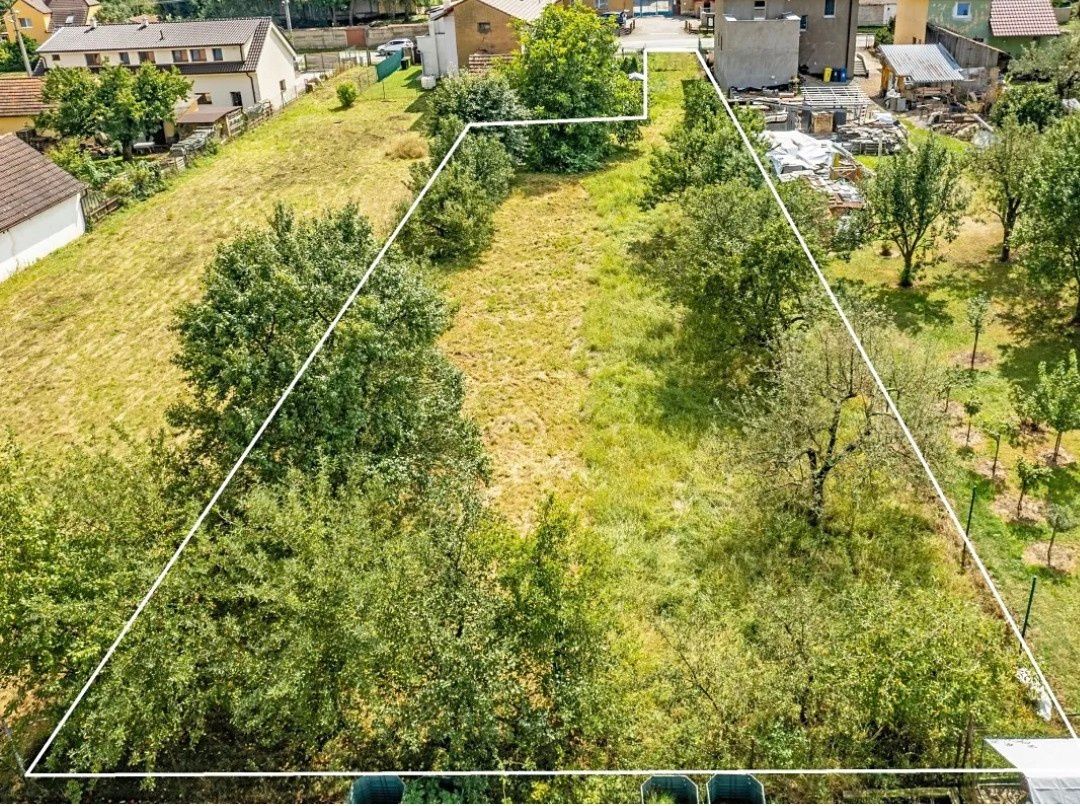 Prodej stavebního pozemku 1180 m² v obci Drnovice, okres Bla