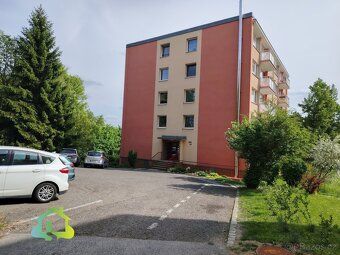 Ev.č. 00849 Příjemné bydlení v zeleni, kousek od lesa.
Nabíz