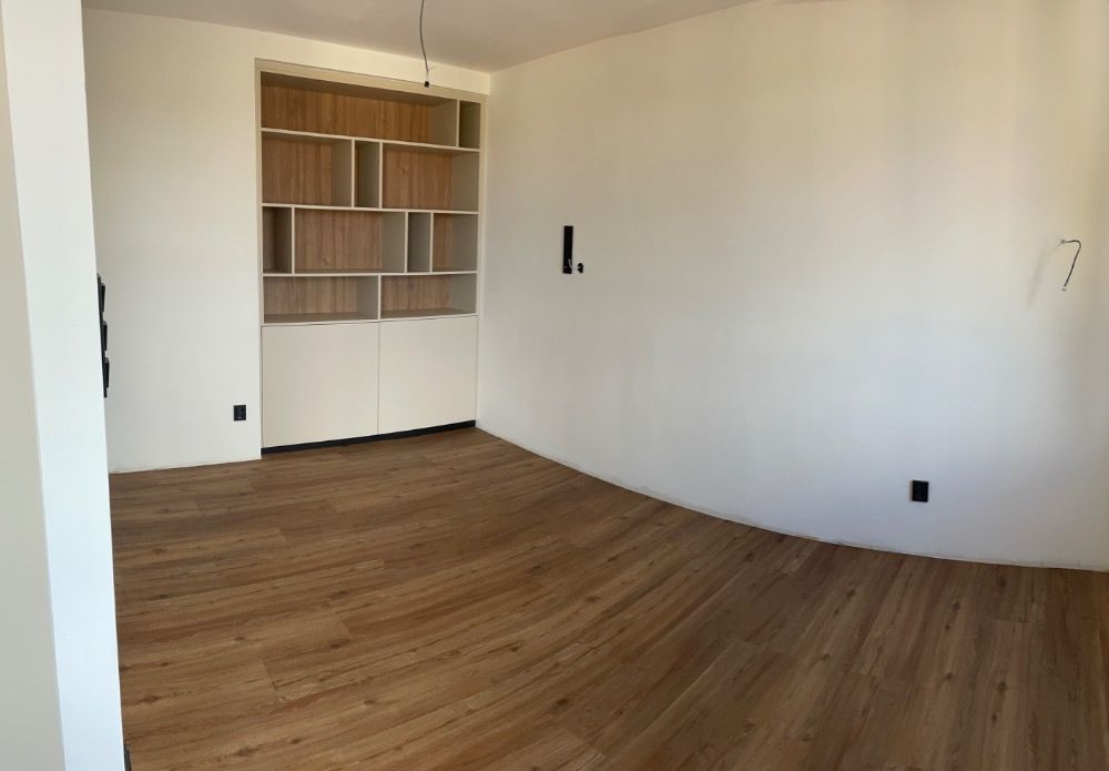 Cca 60m2, po kompletní rekonstrukci, kuchyň s obývákem plně 