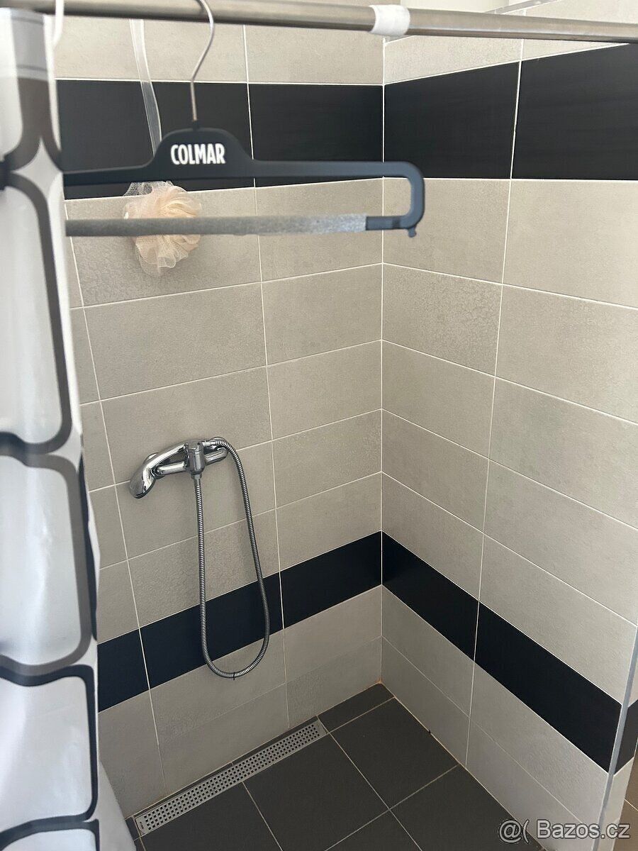 Nabízíme pronájem bytu 2+KK o velikosti cca 55 m2 v dochozí 