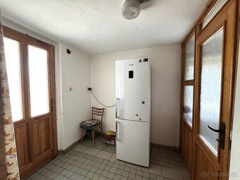 Nabízíme k dlouhodobému pronájmu plně vybavený rodinný dům č