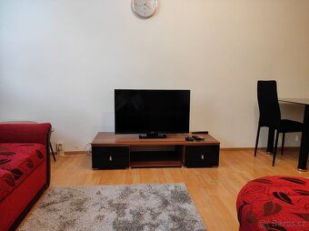 Pronajmu byt 3+1 , 68m² s balkónem.
2x ložnic (každá ložnice
