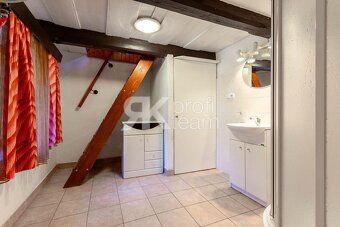 V malebném předhůří Moravskoslezských Beskyd v místní části 
