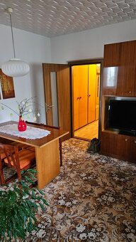 Nabízíme Vám k pronájmu byt o dispozici 3+1 o celkové výměře