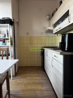 Ve výhradním zastoupení nabízíme k prodeji prostorný, slunný