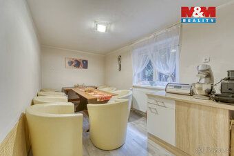 Nabízíme k prodeji rodinný dům v obci Postřekov o užitné plo