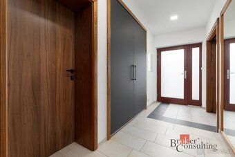 Prodej rodinného domu 295 m2, pozemek 2375 m2. DětmaroviceNa