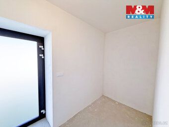 Nabízíme k prodeji prostorný byt 4+kk o ploše 110 m² s vlast