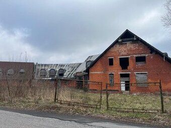 Nabízíme k prodeji stavební parcelu o rozloze 1038 m² v klid
