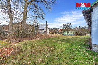 Nabízíme k prodeji stavební parcelu o rozloze 1038 m² v klid