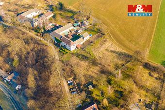 Nabízíme prodeji jedinečný pozemek o rozloze 1989 m², nacház