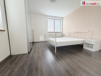 +popl. 2432, , Dumrealit.cz Vám zprostředkuje prodej bytu o 