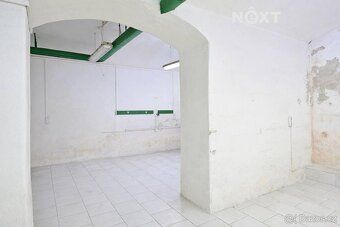 K pronájmu nabízíme sklepní prostor o výměře 73 m² v suterén