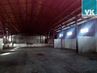 Nabízíme Vám k pronájmu halu o výměře 20x40 m (zast. plocha:
