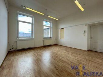 Nabízíme pronájem komerčních prostor v Šumperku. Prostor 48m