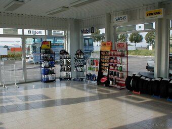 Pronajmu část autoservisu včetně vybavení, skladové prostory