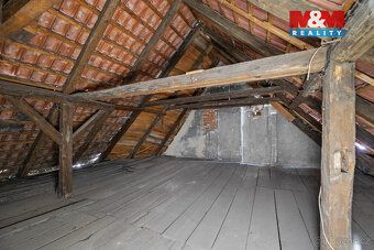 Nabízíme k prodeji plně obsazený nájemní dům s kombinací byt