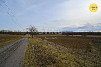 Exkluzivně nabízíme k prodeji pozemek o výměře 1850 m2 v obc