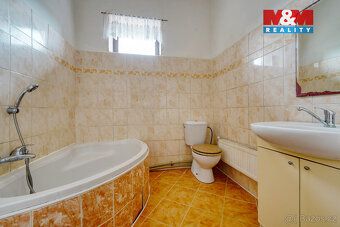 Rozlehlá zemědělská usedlost, cca 288 m², částečně podsklepe