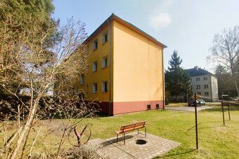 Bytová jednotka o dispozici 3+1 ve druhém patře zděného domu